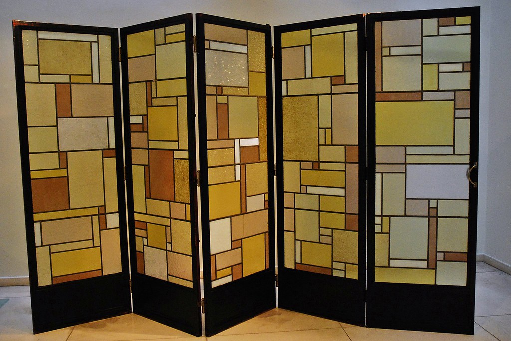 Tips To Follow While Choosing Decorative Room Divider Screens
