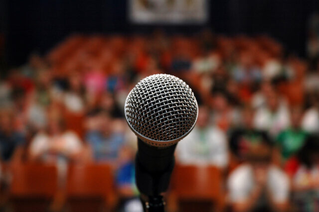 Top Tips For Anyone Who Needs To Learn Public Speaking